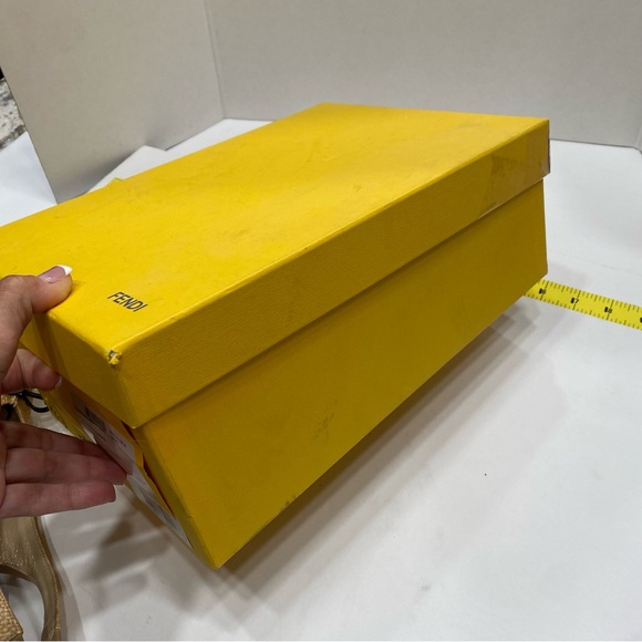 FENDI authentic platform rafia and black patent high heel sling back 37.5 - Picture 9 of 12